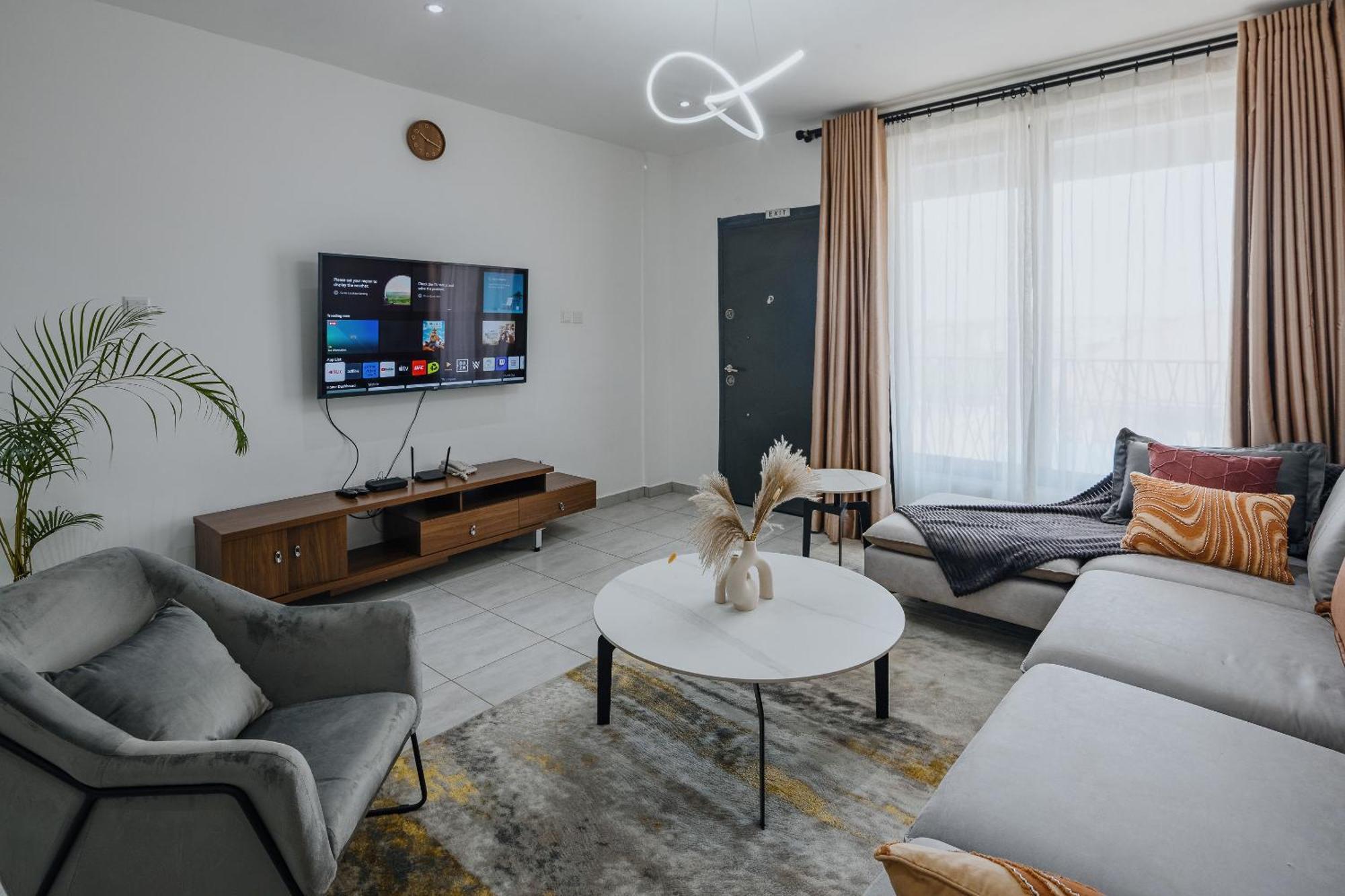 The Avery Apartments At Odomaa Place, East Airport Accra Ngoại thất bức ảnh
